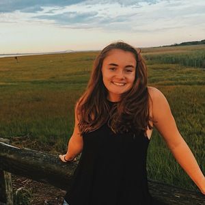 Meet your Posher, Kenzie